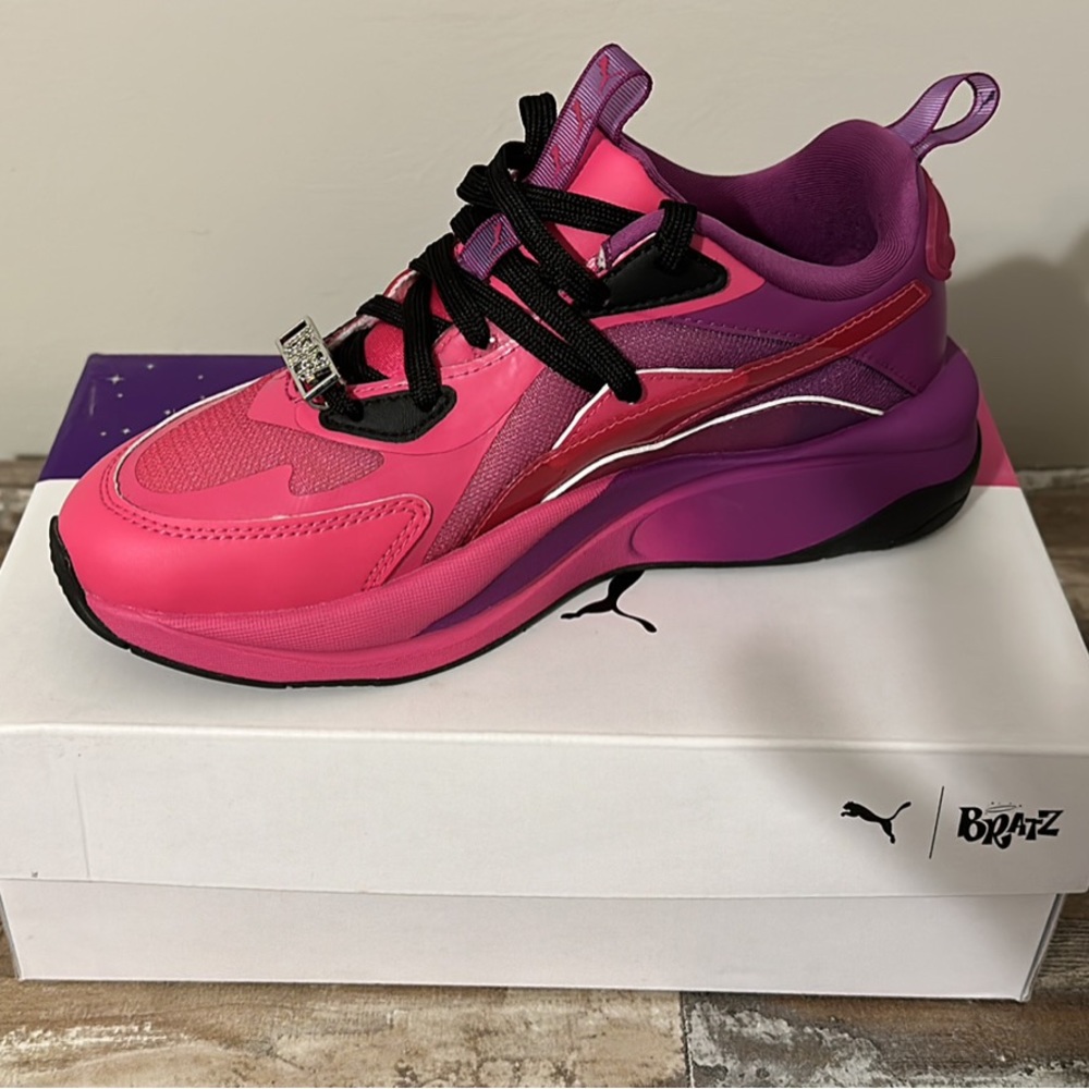 Limited Edition Bratz Women’s Size 6.5